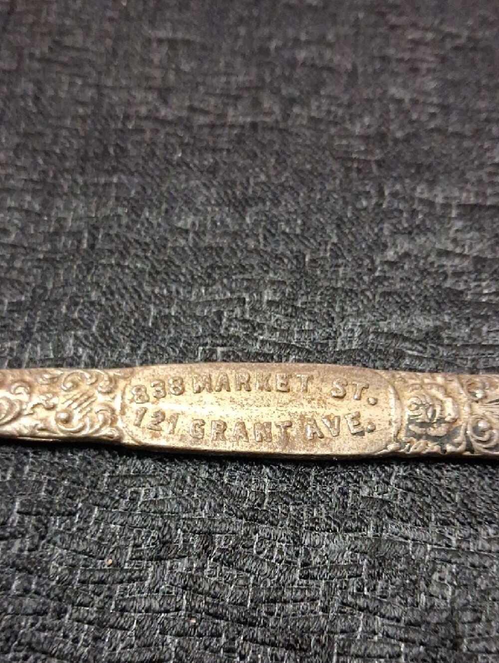 Antique Silver Tone Boot Button Crochet Hook with Decorative Handle - Picture 4 of 5